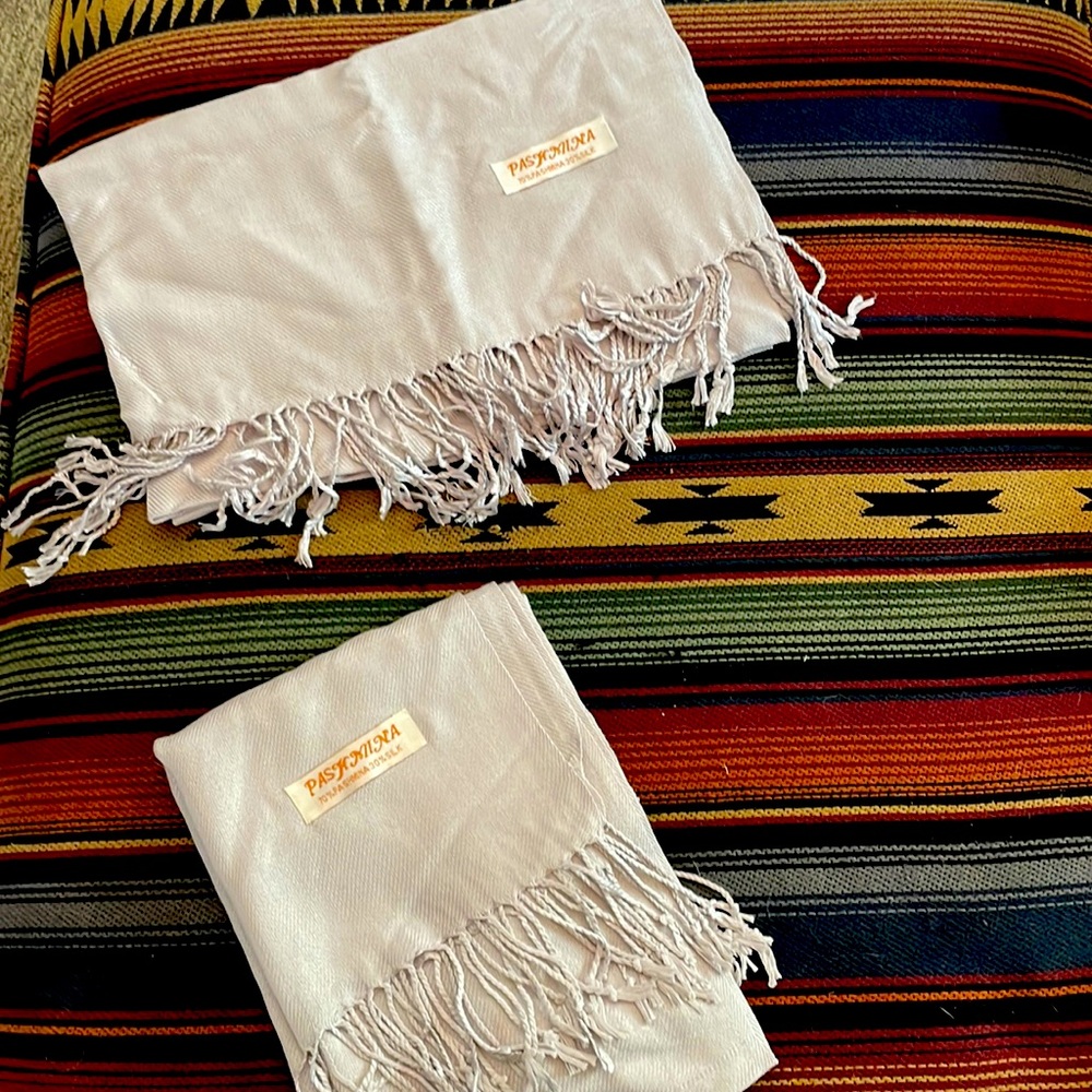 Grey pashmina scarf